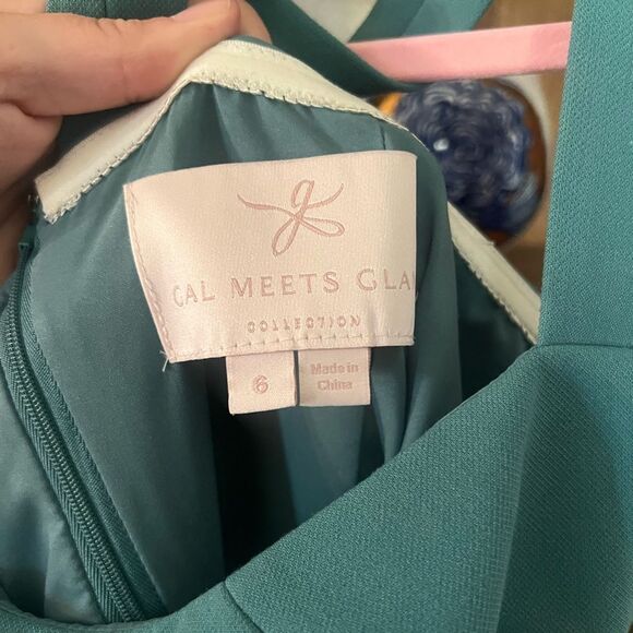 GAL MEETS GLAM NICOLE JUMPSUIT - Picture 2 of 5